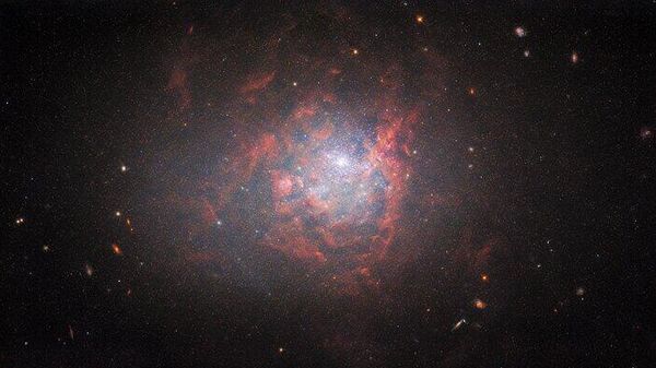 La galaxia enana NGC 1705  - Sputnik Mundo