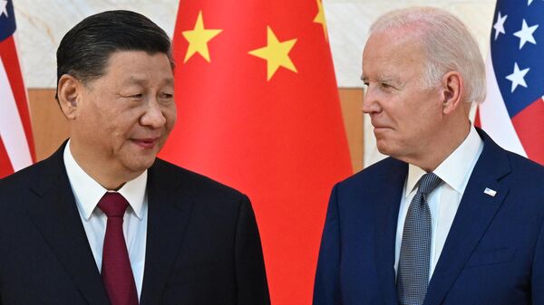 Los presidentes de China y Estados Unidos, de izquierda a derecha: Xi Jinping y Joe Biden. - Sputnik Mundo