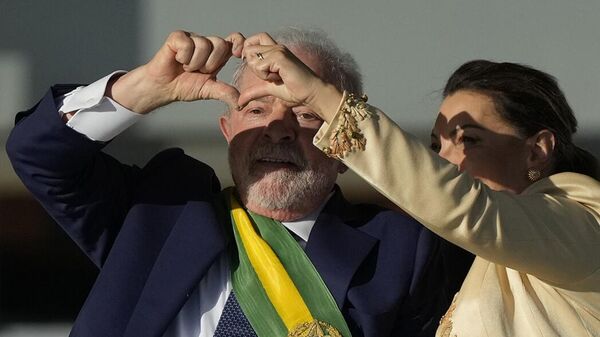 El presidente de Brasil, Luiz Inacio Lula da Silva, y su esposa, Rosangela da Silva - Sputnik Mundo
