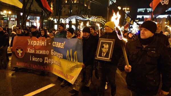 Una marcha nacionalista en Kiev - Sputnik Mundo