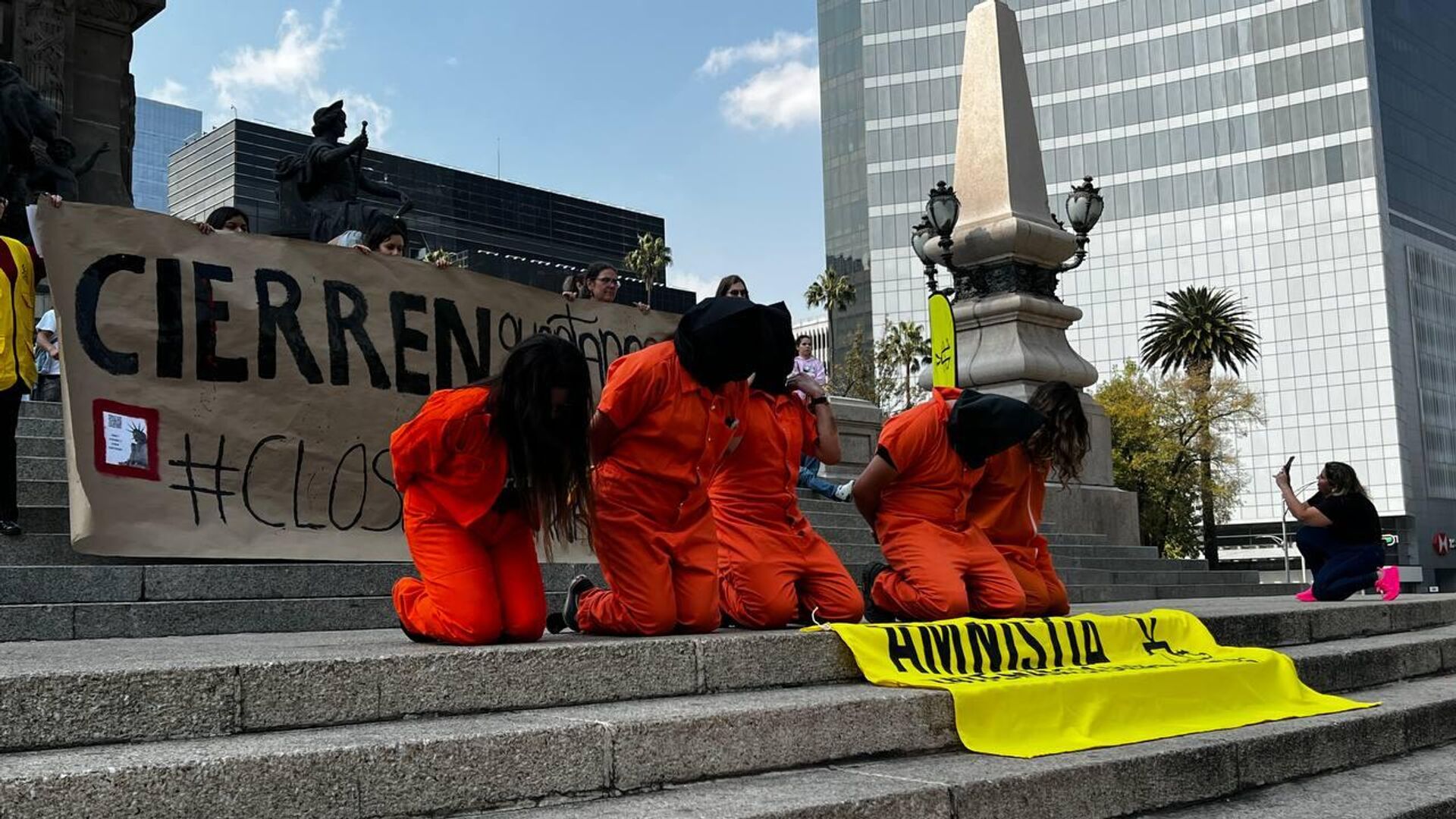 Amnistía Internacional México protesta para exigir el cierre de la prisión de Guantánamo - Sputnik Mundo, 1920, 11.01.2023
