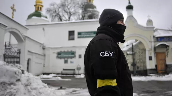Un miembro del Servicio de Seguridad de Ucrania (SBU) en Kiev, en noviembre de 2022 - Sputnik Mundo