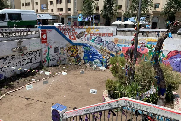 El Jardín de la Resistencia, espacio de memoria en el antuguo acceso a la estación Baquedano en Santiago - Sputnik Mundo