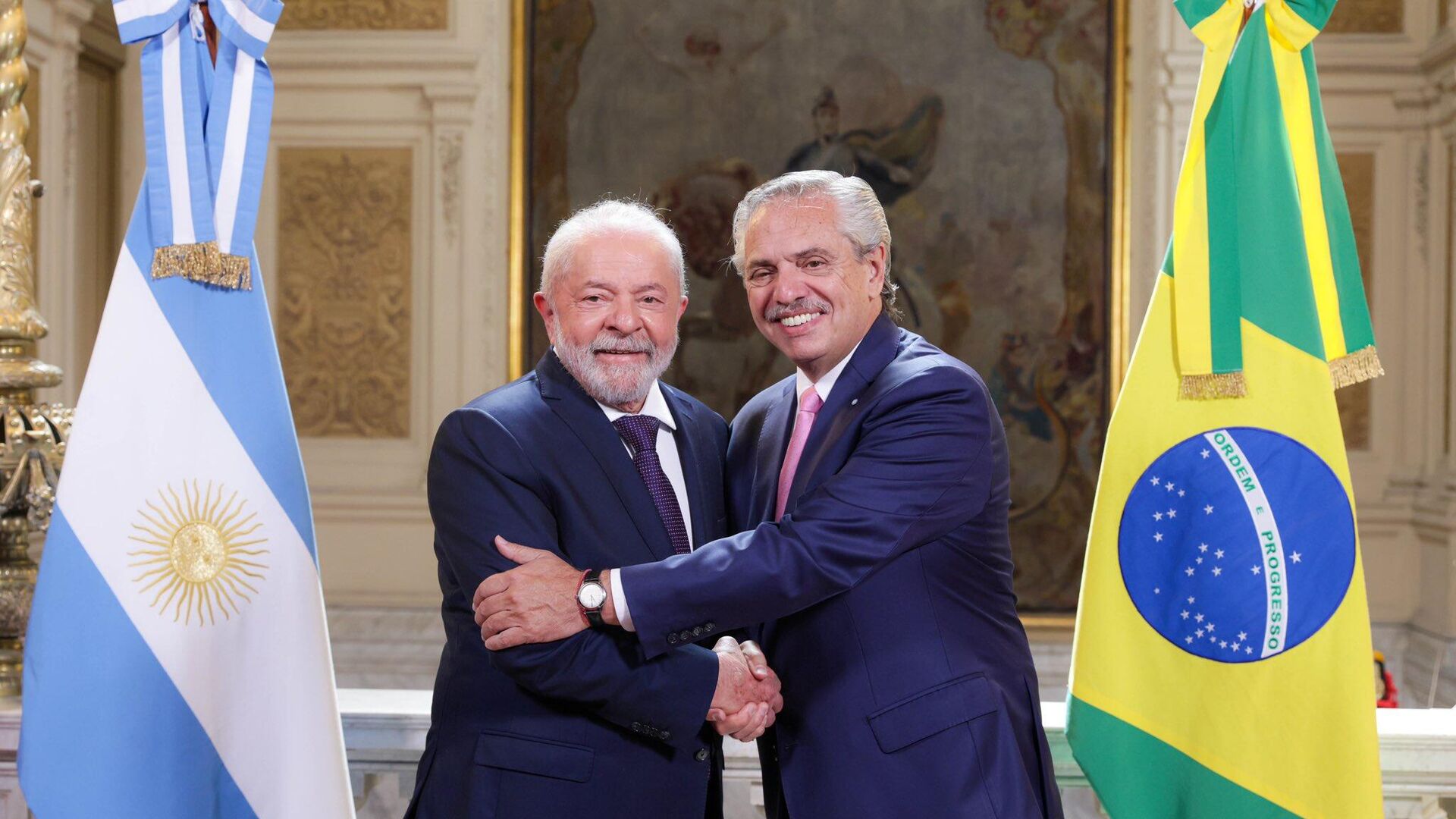 Los presidentes de Brasil y Argentina, de izquierda a derecha, Luiz Inácio Lula da Silva y Alberto Fernández. - Sputnik Mundo, 1920, 27.04.2023