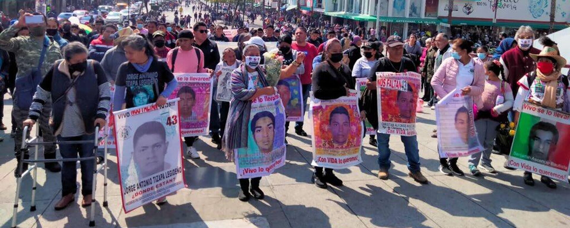 Protesta en diciembre de 2022 de los familiares de los 43 normalistas desaparecidos de Guerrero. - Sputnik Mundo, 1920, 26.01.2023