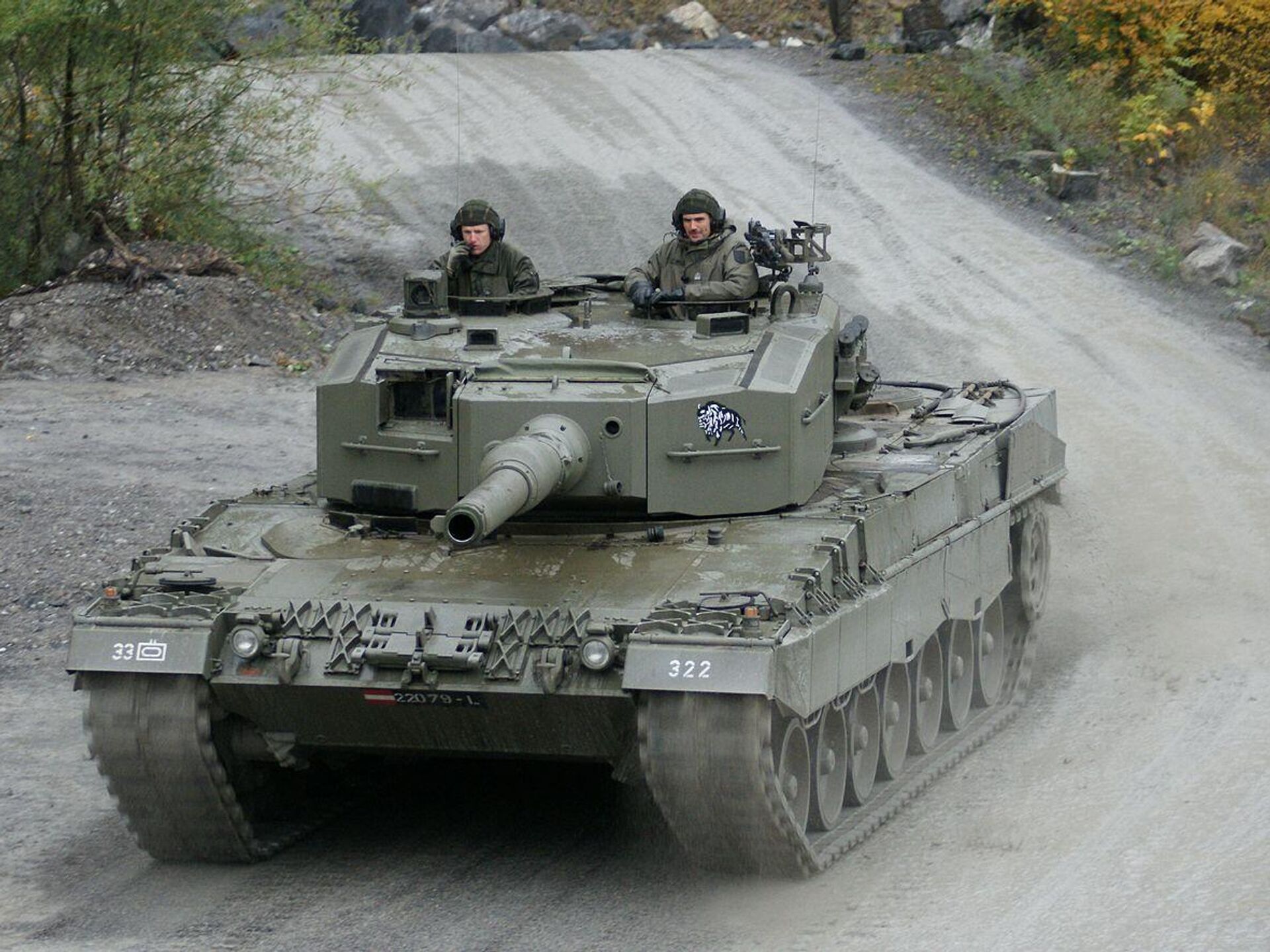 España, lista para enviar solo "de 4 a 6 tanques Leopard" a Ucrania -  01.02.2023, Sputnik Mundo