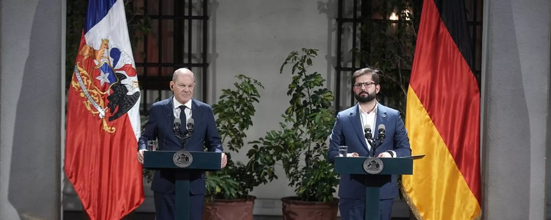 Olaf Scholz, canciller de Alemania, Gabriel Boric, presidente de Chile - Sputnik Mundo, 1920, 30.01.2023