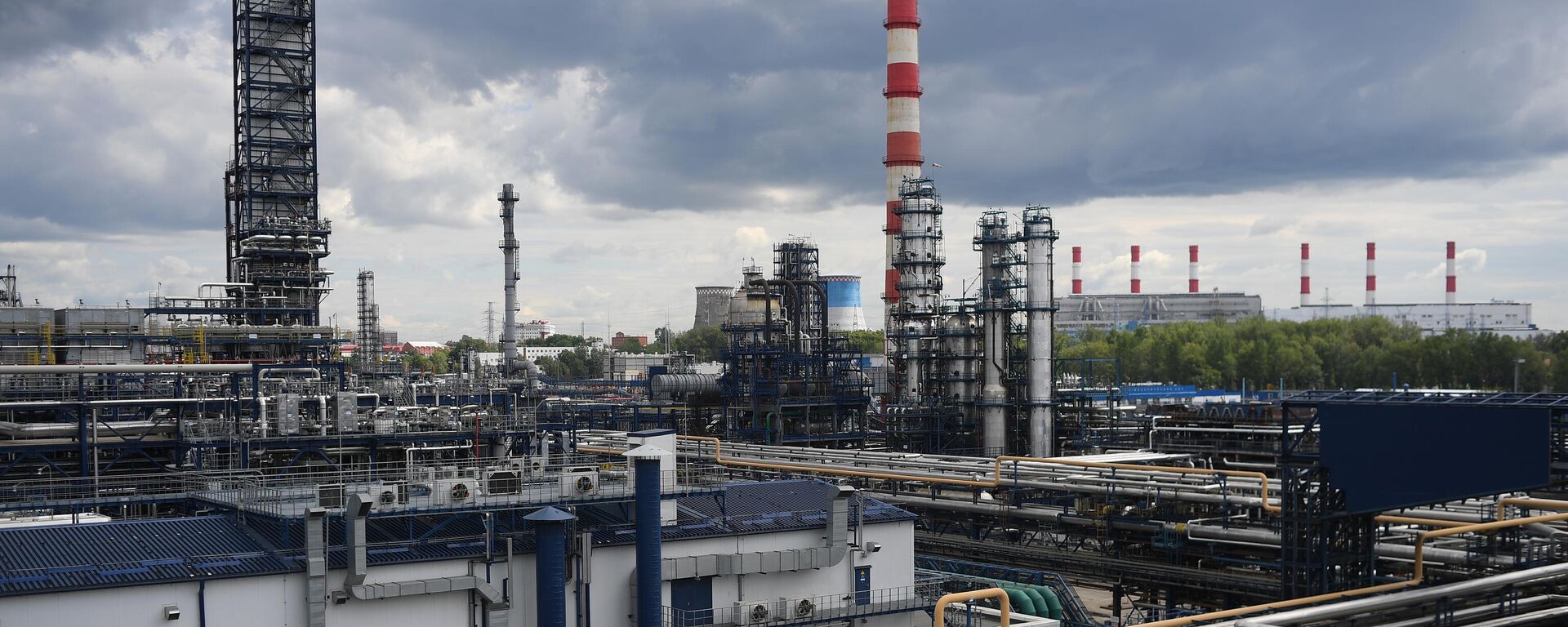 Refinería de petróleo de Gazprom Neft en Moscú - Sputnik Mundo, 1920, 31.01.2023