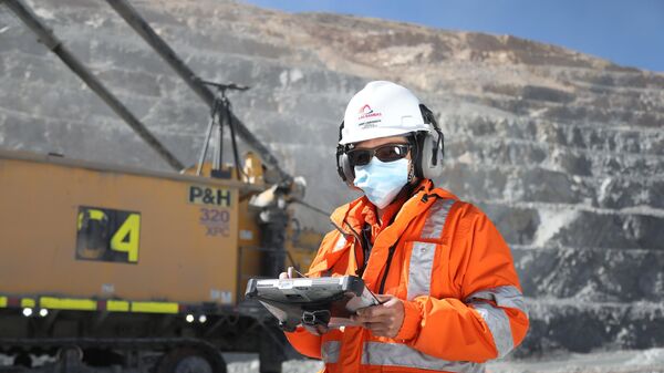 Trabajador de Minera Las Bambas (imagen de referencia) - Sputnik Mundo
