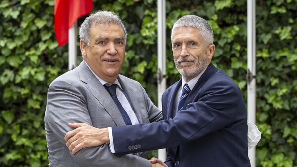 El ministro del Interior de Marruecos, Abdelouafi Laftit, y el de España, Fernando Grande-Marlaska (imagen de archivo) - Sputnik Mundo