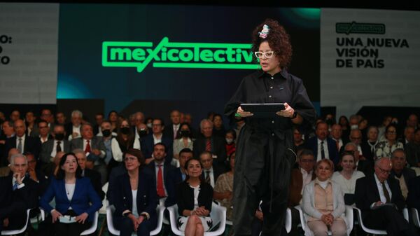 La emprendedora Fernanda Rocha durante la presentación del grupo político Colectivo por México. - Sputnik Mundo