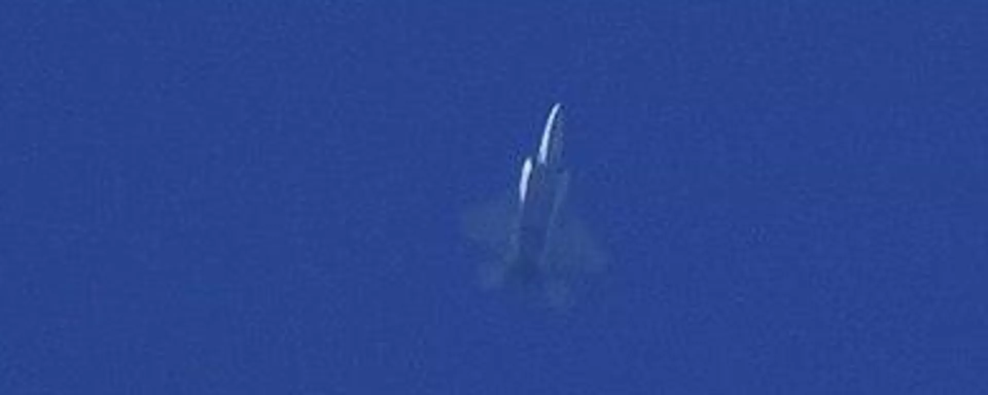 Caza de EEUU F-22 derriba el globo chino mientras sobrevolaba el océano Atlántico, el 4 de febrero de 2023 - Sputnik Mundo, 1920, 05.02.2023