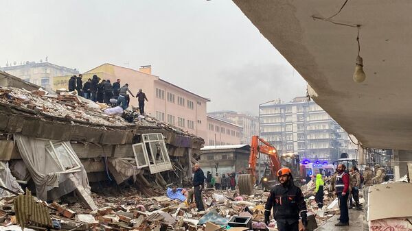 Fuerte terremoto en el centro de Turquía en febrero 2023 (archivo) - Sputnik Mundo