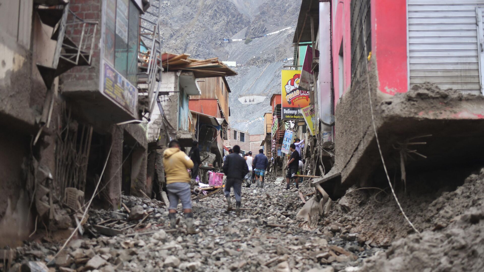 Gobierno Regional de Lima advierte posibles desastres por lluvias para el 9 de febrero - 08.02.2023, Sputnik Mundo