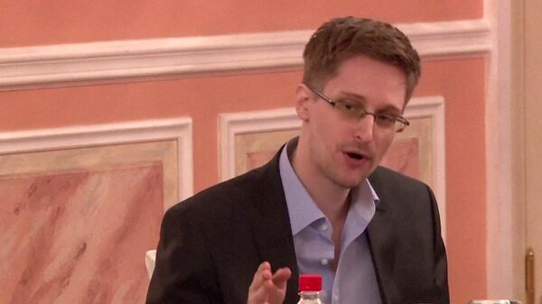 Edward Snowden, el exempleado de la CIA - Sputnik Mundo
