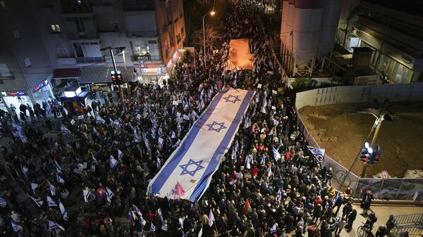 Protesta en Tel Aviv el 18 de febrero - Sputnik Mundo
