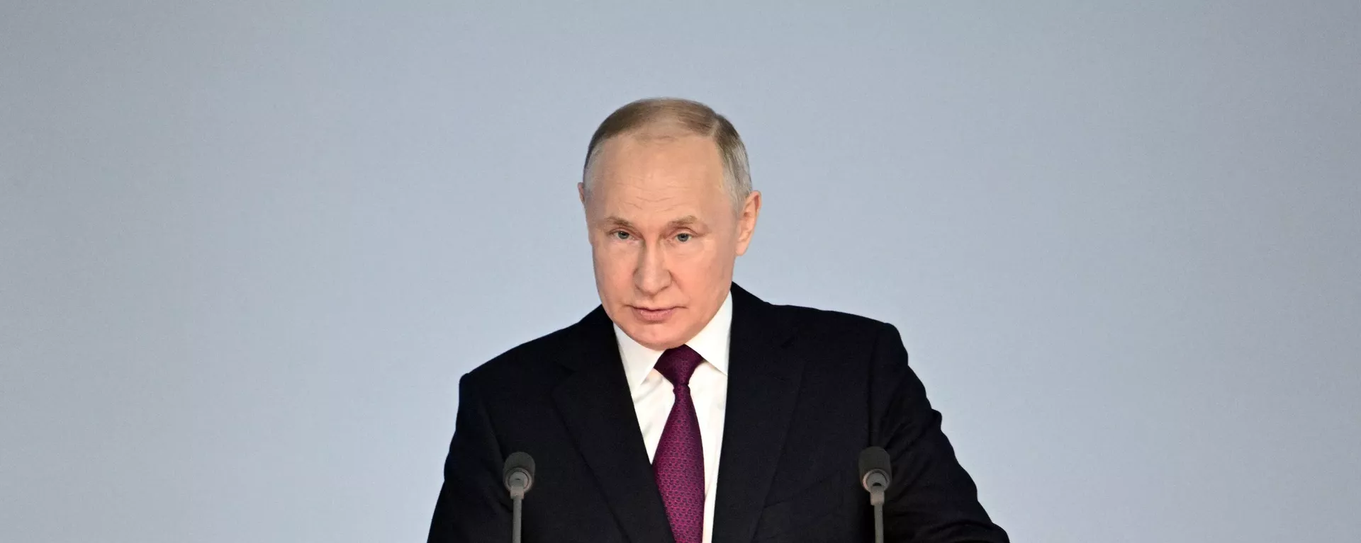 El presidente ruso, Vladímir Putin, pronuncia su discurso anual ante la Asamblea Federal el 21 de febrero de 2023. - Sputnik Mundo, 1920, 07.03.2023