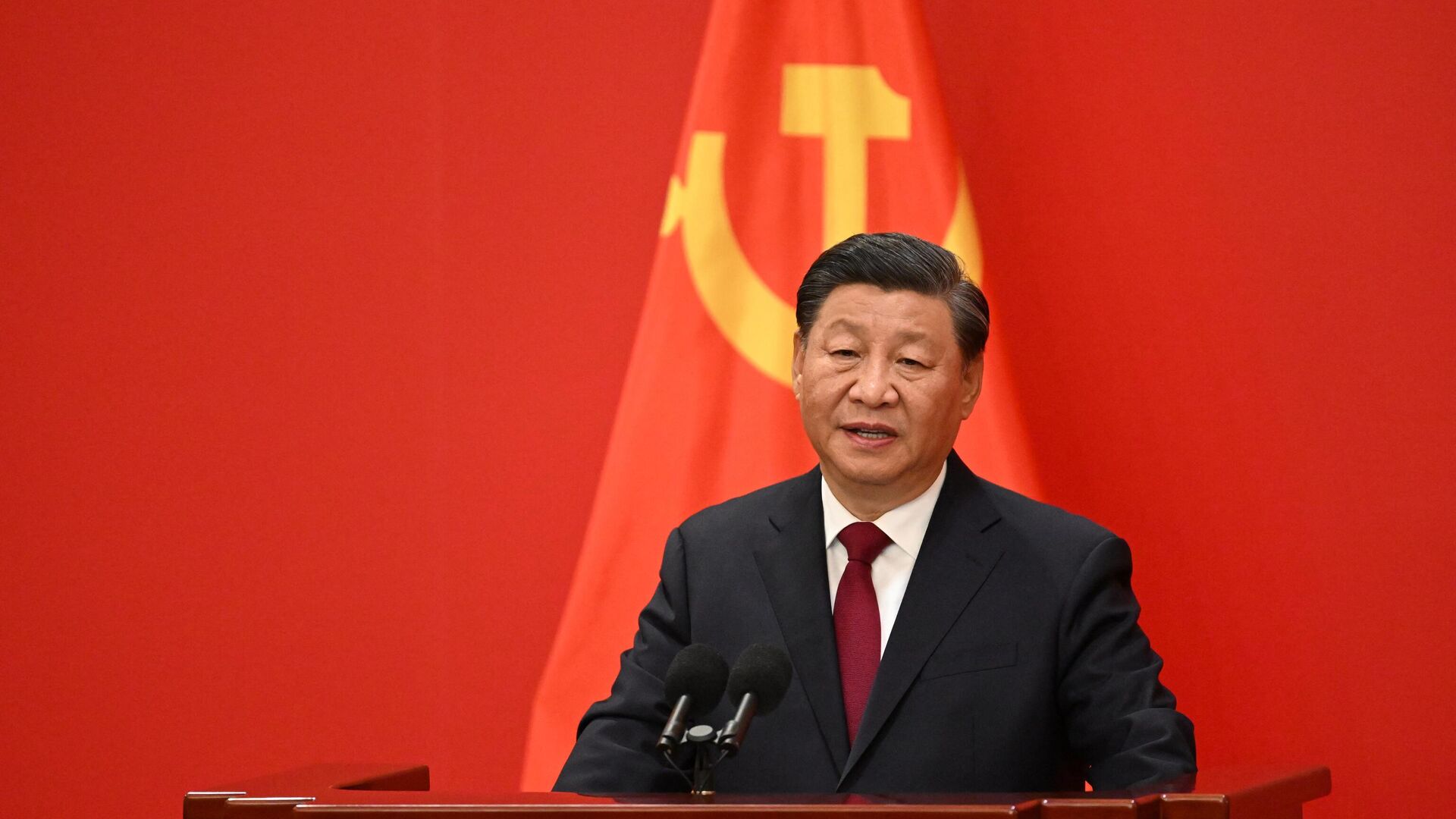 El presidente de China, Xi Jinping, habla durante el Comité Permanente del Politburó del Partido Comunista Chino, el 23 de octubre de 2022.  - Sputnik Mundo, 1920, 18.03.2023