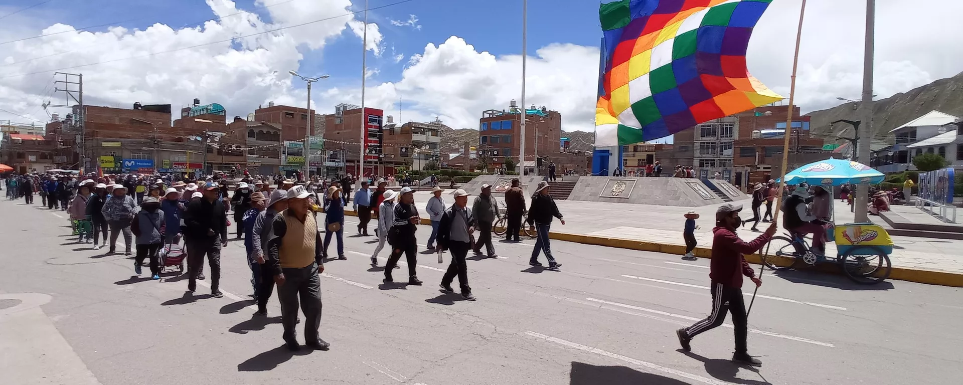 Desaguadero, la población del sur de Perú donde el Gobierno de Boluarte no tiene entrada Desaguadero, la población del sur de Perú donde el Gobierno de Boluarte no tiene entrada - Sputnik Mundo, 1920, 25.02.2023
