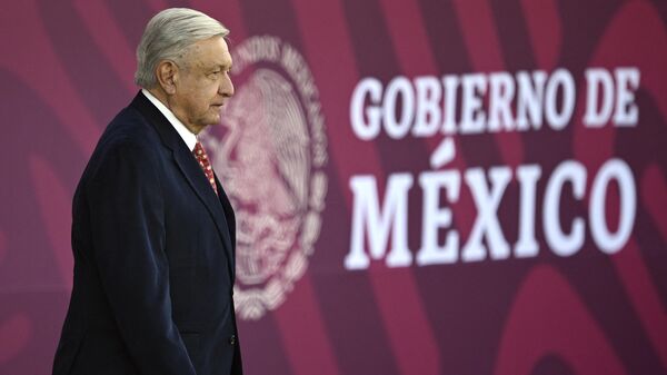 El presidente de México, Andrés Manuel López Obrador, habló sobre la marcha en defensa del Instituto Nacional Electoral. - Sputnik Mundo