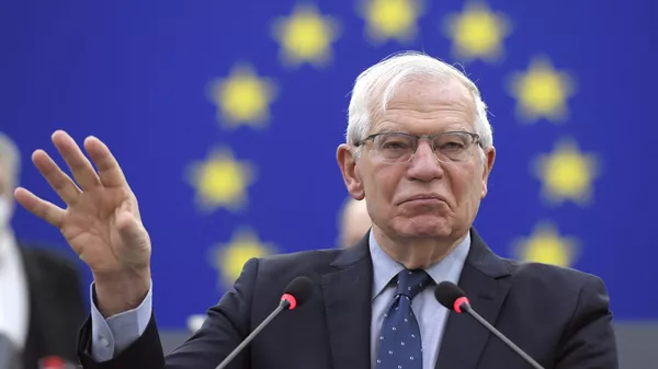 El jefe de Política Exterior de la Unión Europea, Josep Borrell, habla durante un debate sobre la injerencia extranjera en todos los procesos democráticos de la Unión Europea, el 8 de marzo de 2022 - Sputnik Mundo