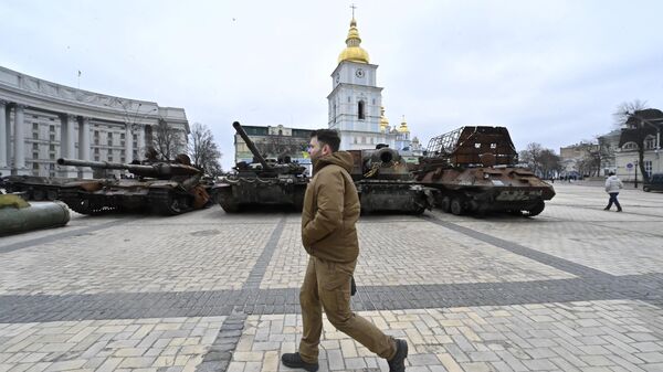 El conflicto entre Rusia y Ucrania está siendo usando por EEUU para otros fines. - Sputnik Mundo