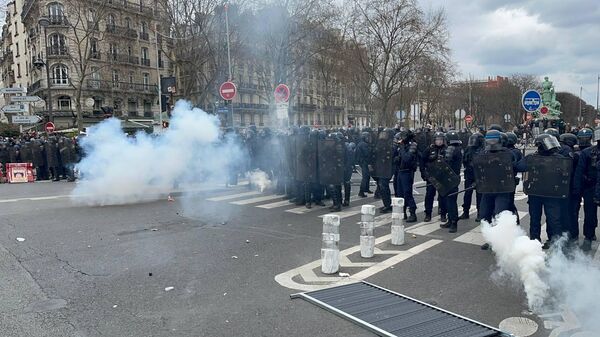 Las huelgas en París, Francia - Sputnik Mundo