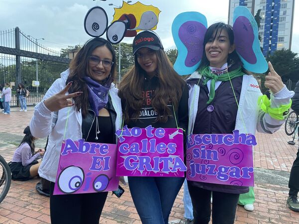 Bogotá cuenta con la Ruta de la Mujer, una herramienta que les permite tener atención integral en caso de sufrir violencia de género, también asesoría legal y oportunidades laborales. Bogotá cuenta con la Ruta de la Mujer, una herramienta que les permite tener atención integral en caso de sufrir violencia de género, también asesoría legal y oportunidades laborales. - Sputnik Mundo