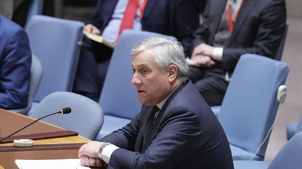 El vice primer ministro y canciller italiano, Antonio Tajani - Sputnik Mundo