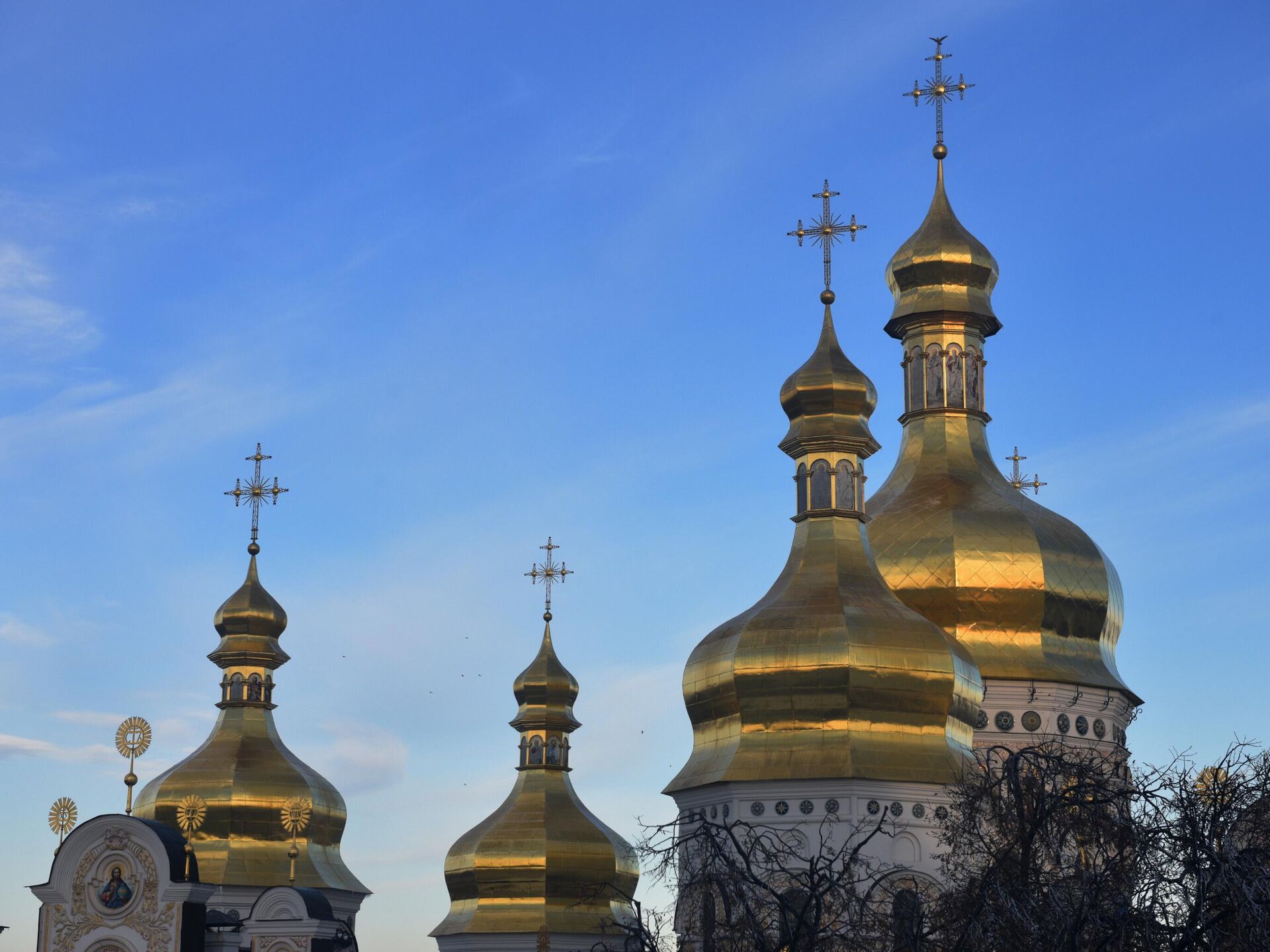 Украинская церковь. Свято-Екатерининский собор Краснодар. Киево Печерская Лавра сейчас. Храмы РПЦ на Украине. Киево-Печерская Лавра Похороненные.