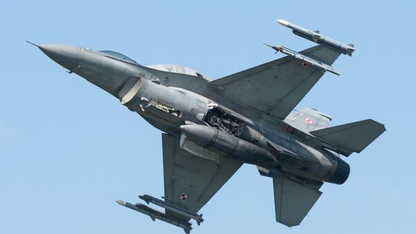 Caza F-16 de Polonia - Sputnik Mundo