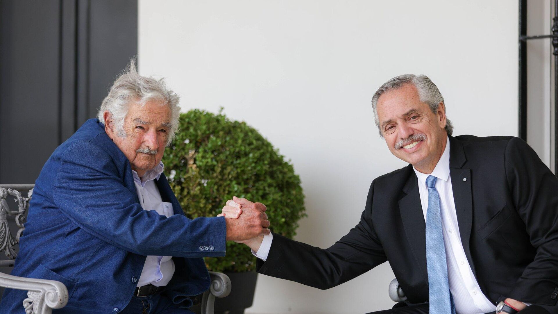 José Pepe Mujica fue dado de alta bajo estrictas condiciones de cuidado y  temen que no las cumpla  TN