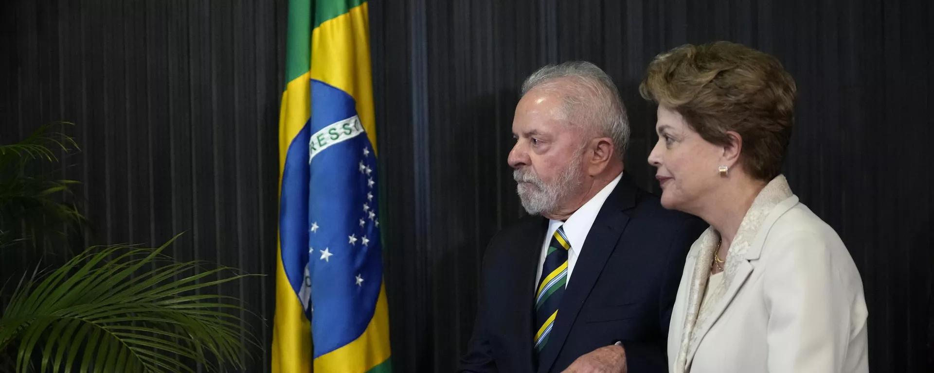 Il presidente brasiliano Luiz Inácio Lula da Silva e l'ex presidente del Brasile e attuale capo della Nuova Banca di Sviluppo (NDB), Dilma Roussef - Sputnik Mondo, 1920, 13.04.2023