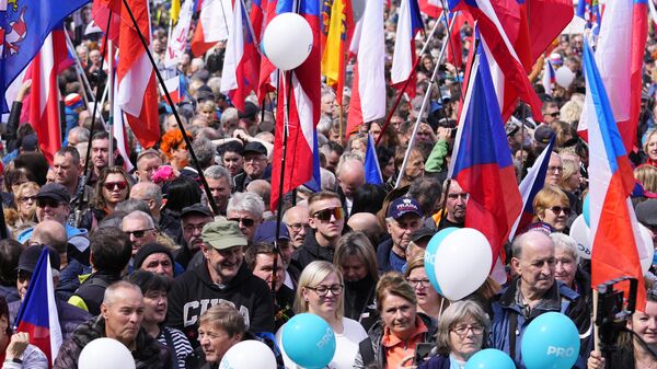 La manifestación contra el Gobierno en Praga - Sputnik Mundo