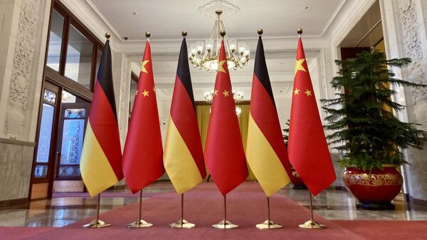 Las banderas de Alemania y China - Sputnik Mundo
