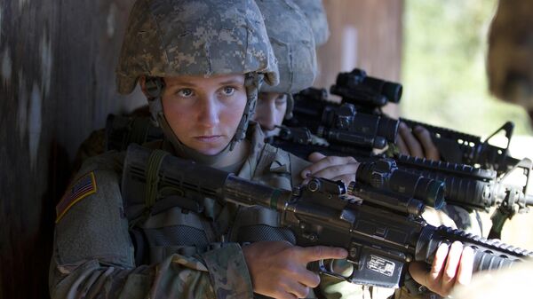 Mujeres soldado del ejército estadounidense (imagen referencial)  - Sputnik Mundo