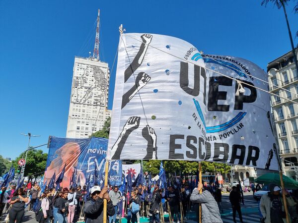Movilizaciones en conmemoración del Día del Trabajador en Argentina. - Sputnik Mundo