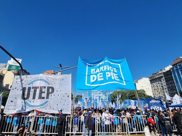 Movilizaciones en conmemoración del Día del Trabajador en Argentina. - Sputnik Mundo