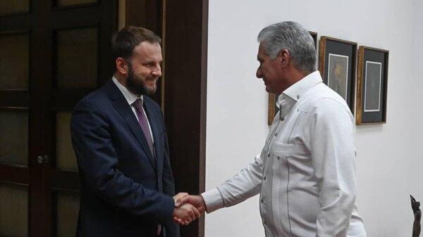 El presidente de Cuba, Miguel Díaz-Canel, recibe al asesor presidencial ruso, Maxim Oreshkin. - Sputnik Mundo
