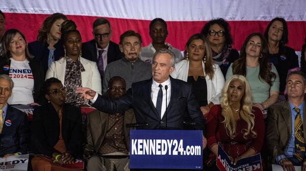 Robert F. Kennedy Jr. durante una campaña de lanzamiento de sus aspiraciones presidenciales en EEUU - Sputnik Mundo