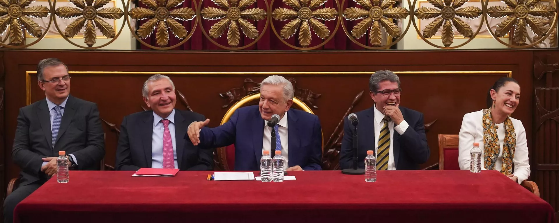 Andrés Manuel López Obrador con aspirantes presidenciales de Morena - Sputnik Mundo, 1920, 03.06.2023