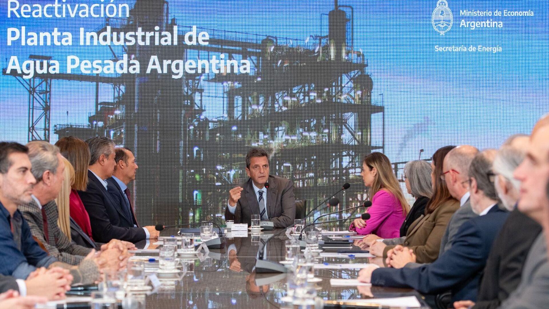 Argentina reactivará la planta de producción de agua pesada más grande del mundo - Sputnik Mundo, 1920, 15.05.2023