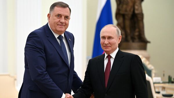 Putin agradece al presidente de la República Srpska la postura neutral frente a Ucrania - Sputnik Mundo