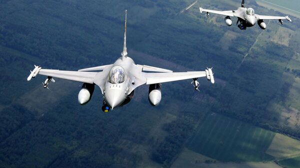 Un caza F-16 (imagen referencial) - Sputnik Mundo