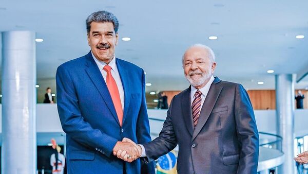 Lula da Silva se reúne con Nicolás Maduro  - Sputnik Mundo