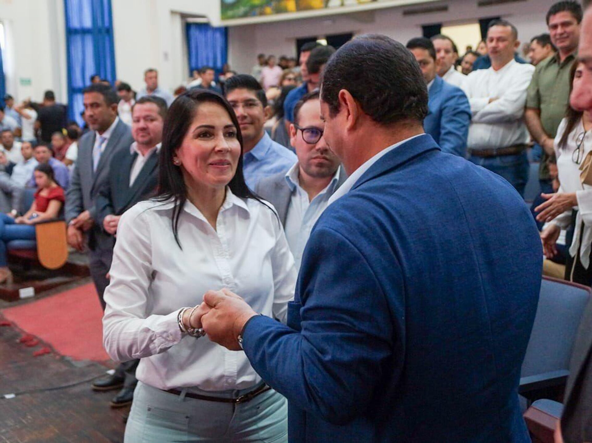 Quién Es Luisa González, La Posible Candidata Del Correísmo En Ecuador ...