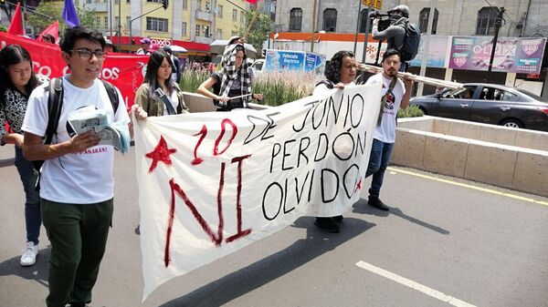 Como cada 10 de junio, manifestantes salieron a las calles de San Cosme para conmemorar el hecho violento conocido como el Halconazo - Sputnik Mundo