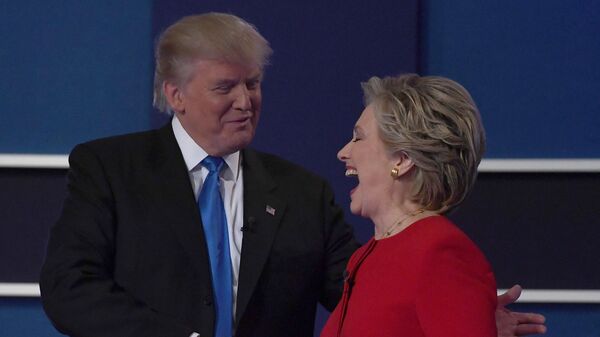 Donald Trump y Hillary Clinton - Sputnik Mundo