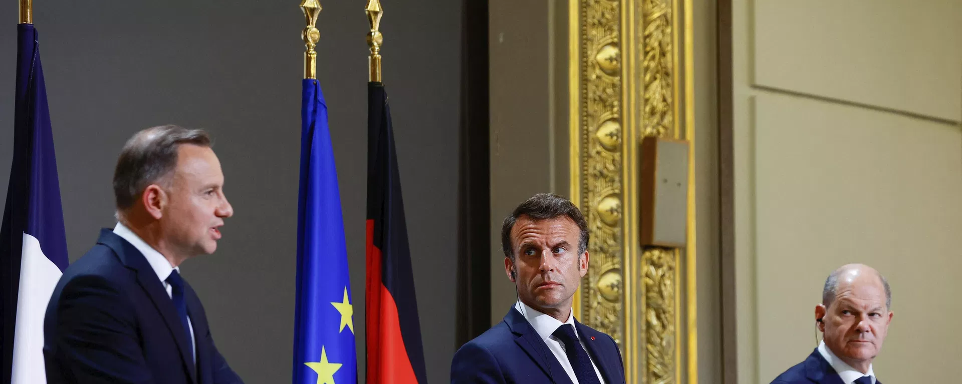 Andrzej Duda, presidente de Polonia; Emmanuel Macron, presidente de Francia, y Olaf Scholz, canciller de Alemania - Sputnik Mundo, 1920, 13.09.2023
