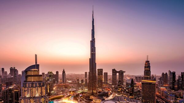 La torre Burj Khalifa, la más alta del mundo, en Dubái - Sputnik Mundo